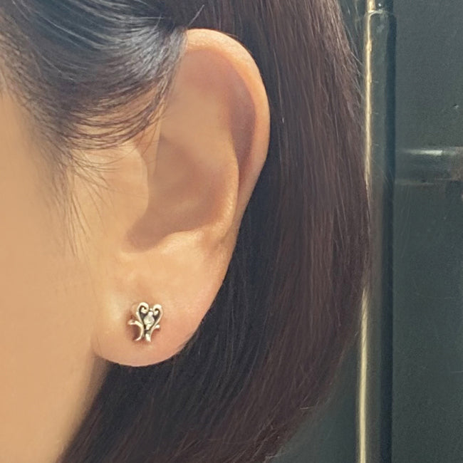 Bizarre/ビザール【売れ筋商品】トランプハートシルバーピアス(1個売り) SPJ054