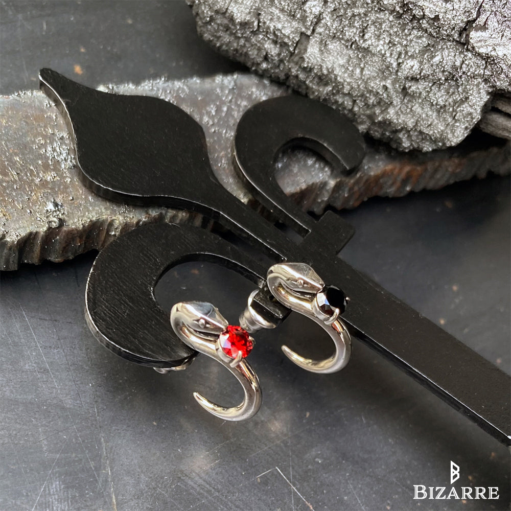 Bizarre/ビザール サーペントバイパー蛇 シルバーピアス-プレーン(1個売り) SPJ077