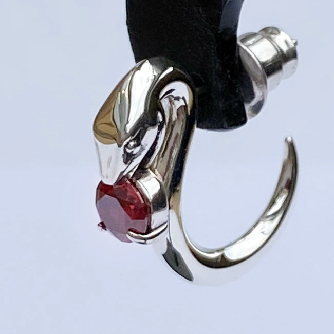 Bizarre/ビザール サーペントバイパー蛇 シルバーピアス-プレーン(1個売り) キュービックジルコニアレッド SPJ077