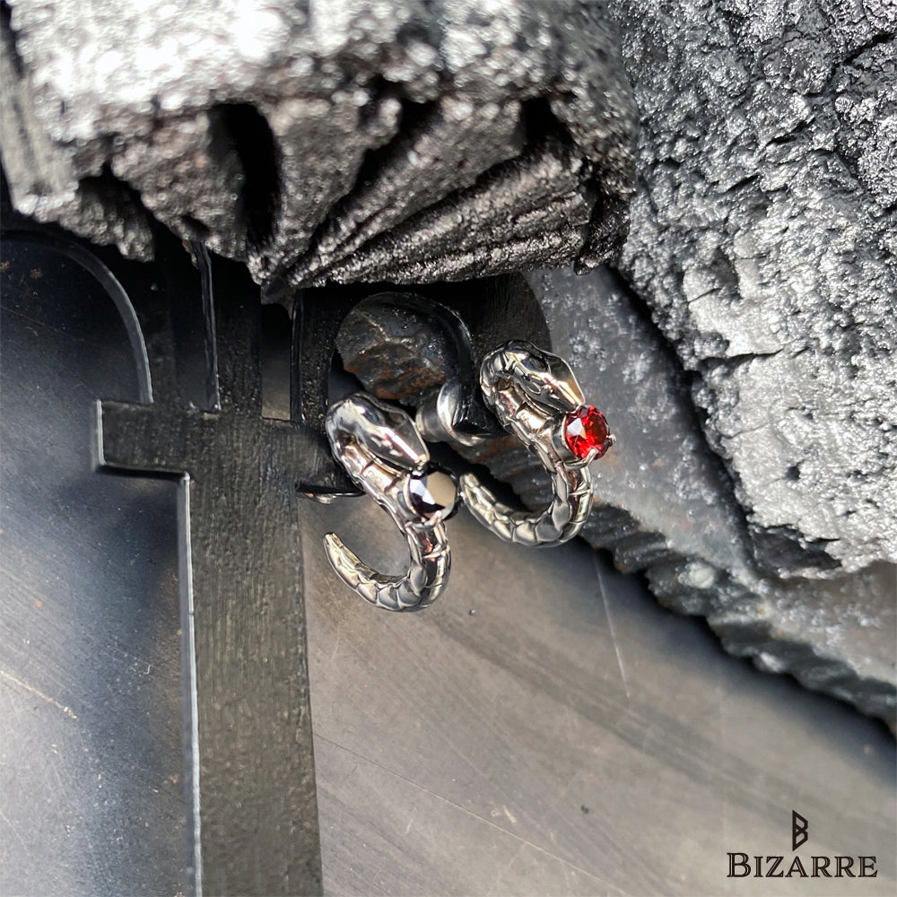 Bizarre/ビザール サーペントバイパー蛇 シルバーピアス (1個売り) SPJ078