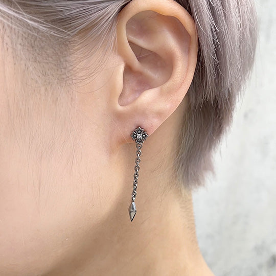 Bizarre/ビザール  クロッシングシルバーロングピアス(1個売り) SPJ085