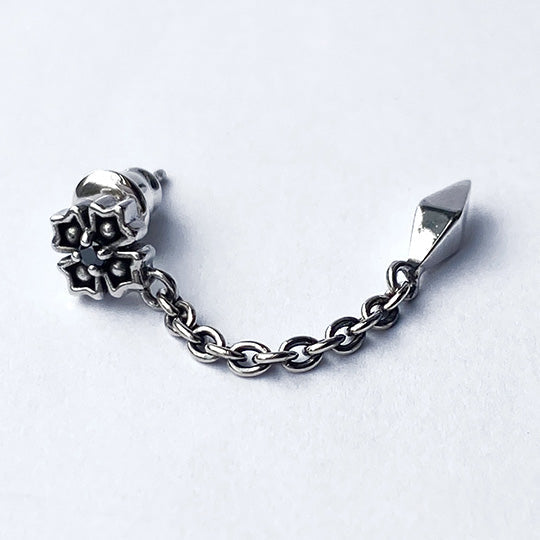 Bizarre/ビザール  クロッシングシルバーロングピアス(1個売り) SPJ085