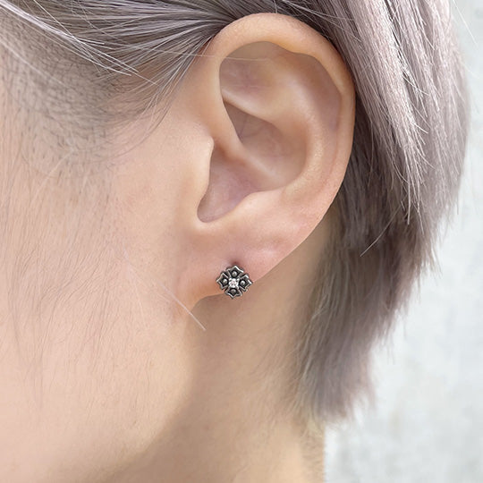 Bizarre/ビザール  クロッシングシルバーピアス(1個売り) SPJ087